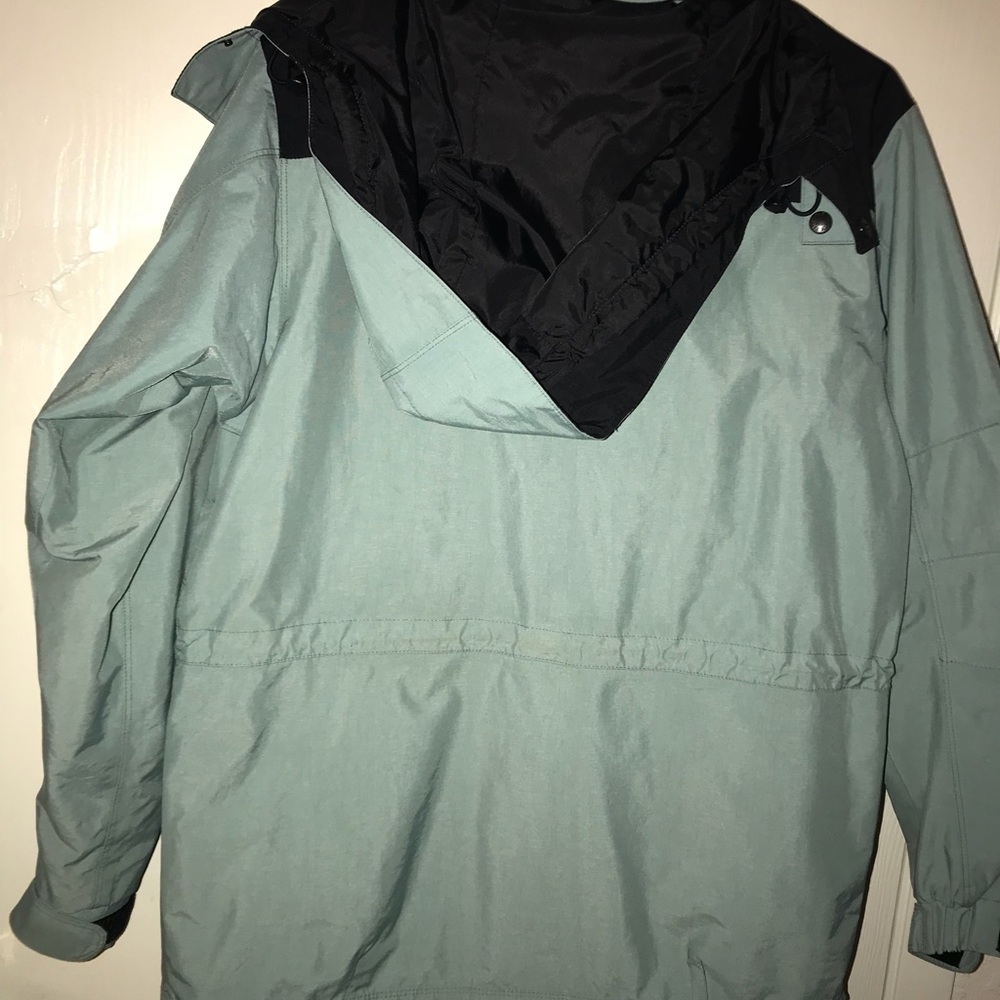 North face jacket - Picture 2 of 3